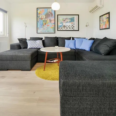 Two-bedroom In Casa de Férias Nordborg